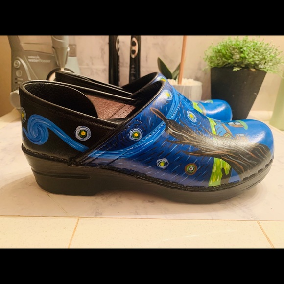 Dansko van Gogh inspired shoes - Picture 4 of 6
